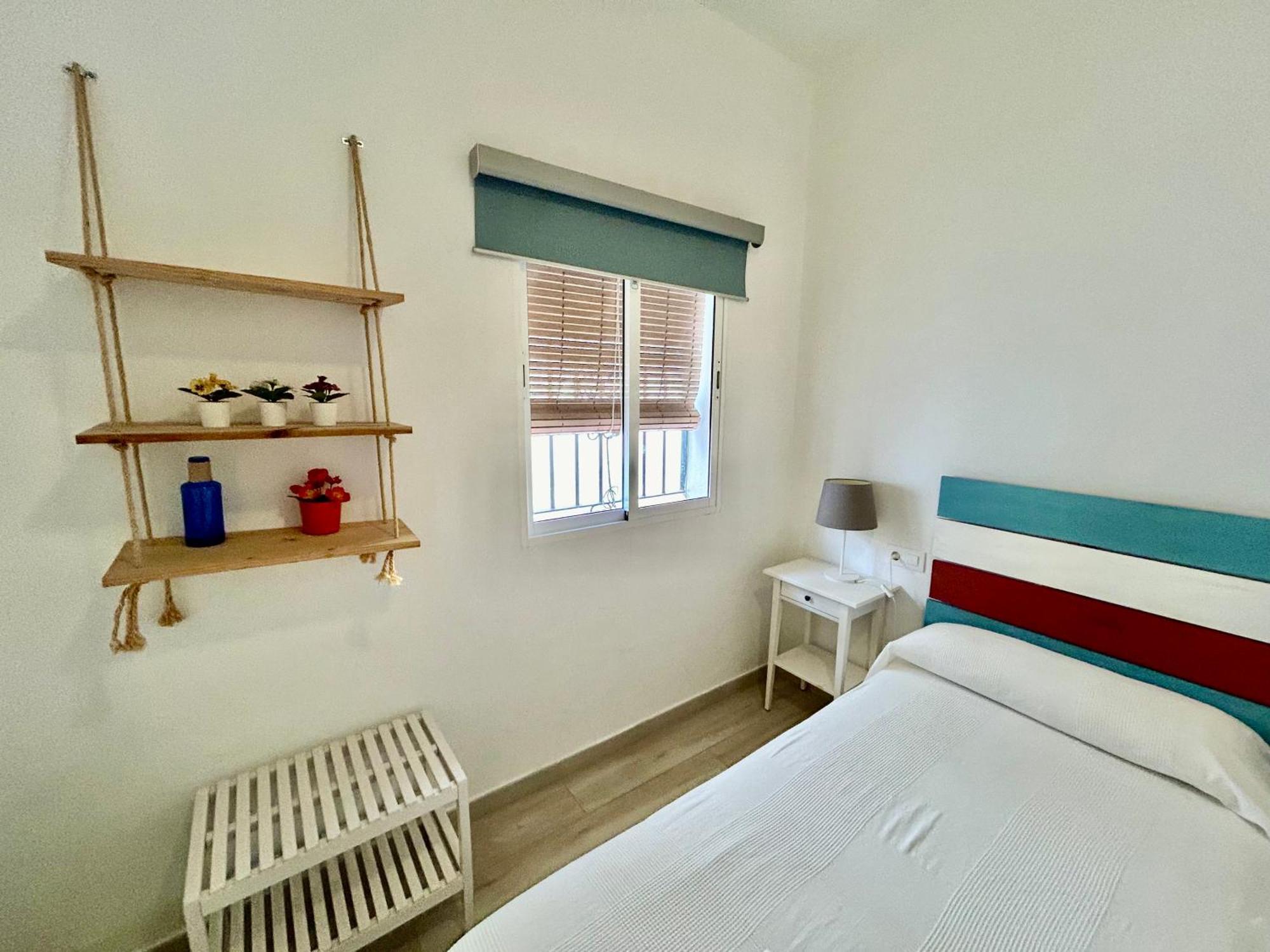 Acogedor Apt 8Pax 4Bdr 2Bth- Cozyhomesevilla2 외부 사진