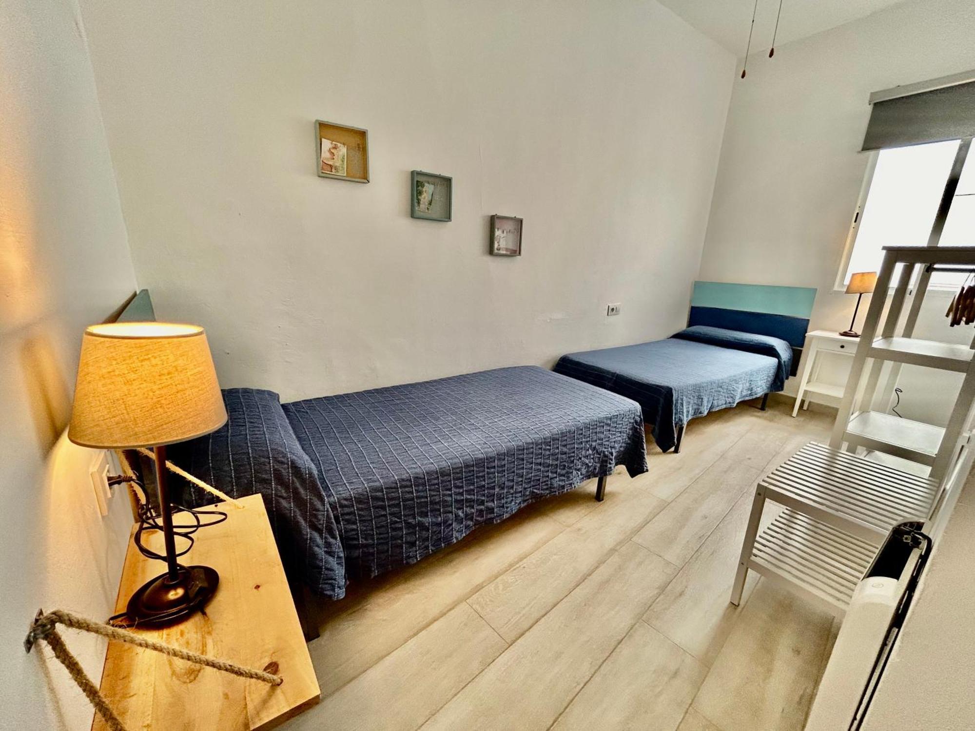 Acogedor Apt 8Pax 4Bdr 2Bth- Cozyhomesevilla2 외부 사진