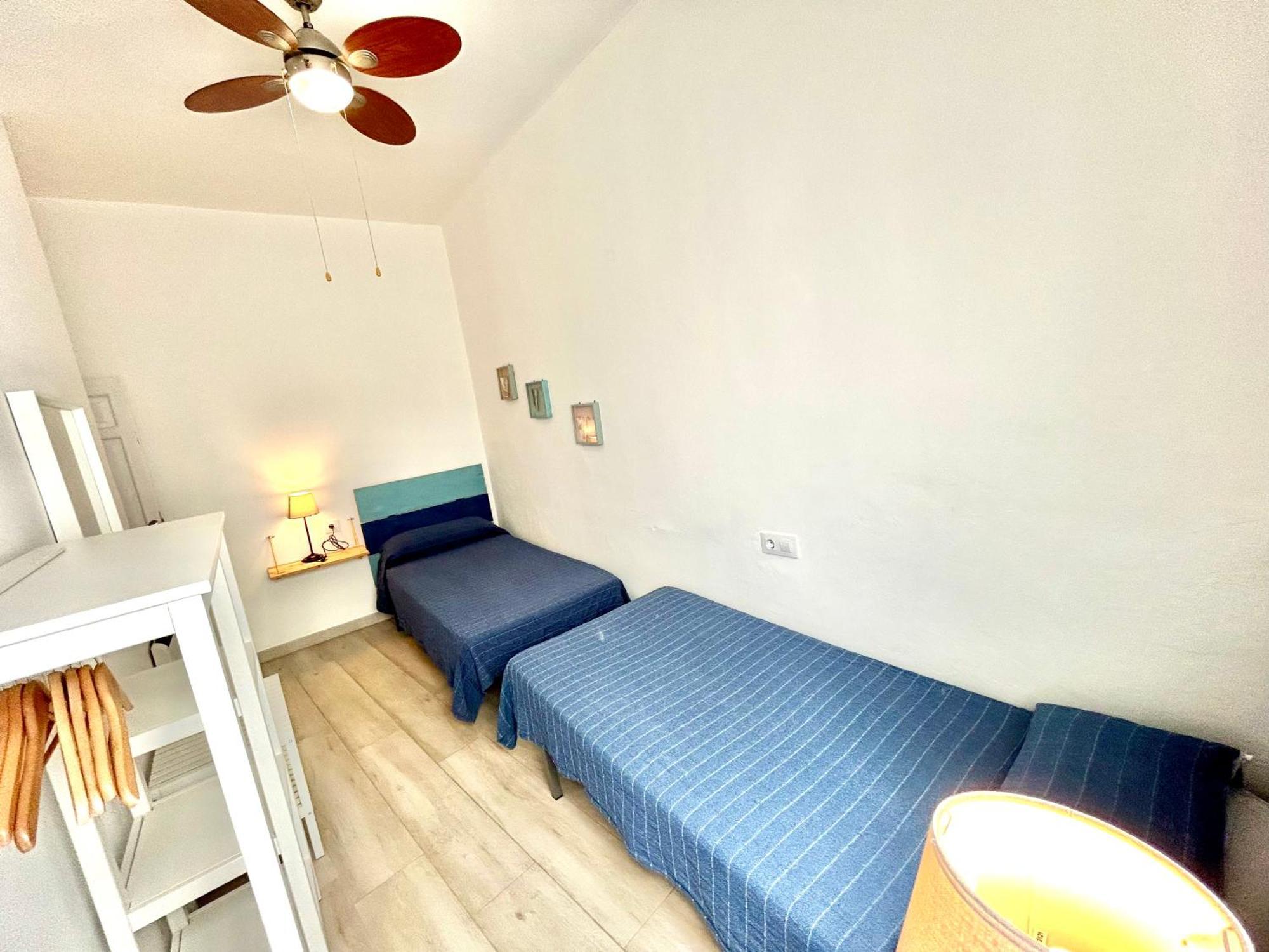 Acogedor Apt 8Pax 4Bdr 2Bth- Cozyhomesevilla2 외부 사진